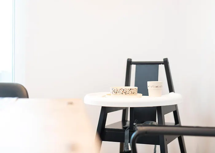 Apartment Bunter Hund - Zentrales Apartment, Parkplatz, Wintergarten, Kinderzimmer *