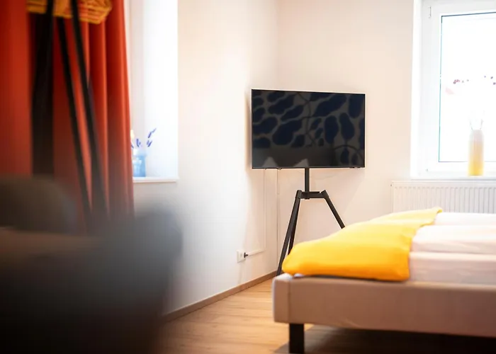 Apartment Bunter Hund - Zentrales Apartment, Parkplatz, Wintergarten, Kinderzimmer